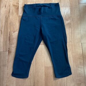 Lululemon Athletica Navy Cropped Leggings Size 8
